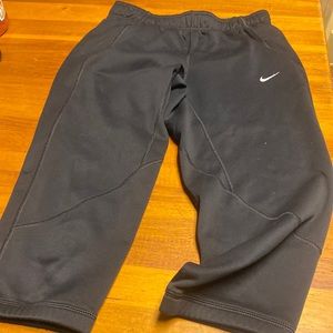 Nike therma fit exercise pants